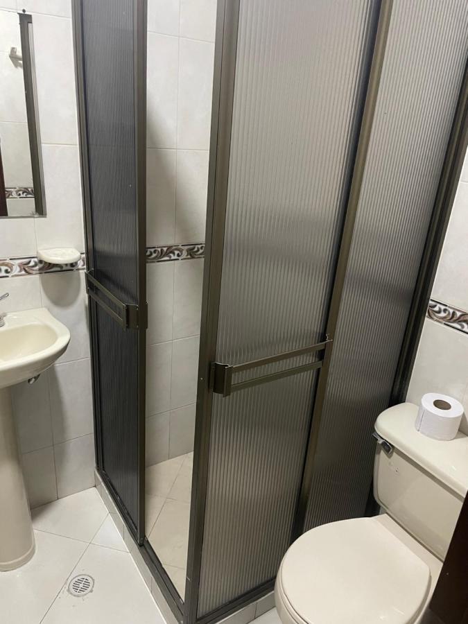 Hotel Sie7E Express Medellín Buitenkant foto